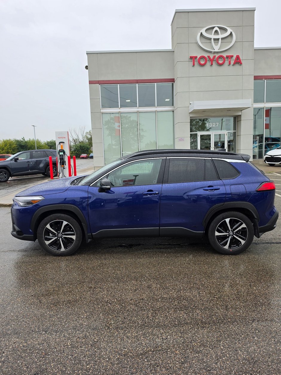 2023 Toyota Corolla Cross Hybrid XSE-1