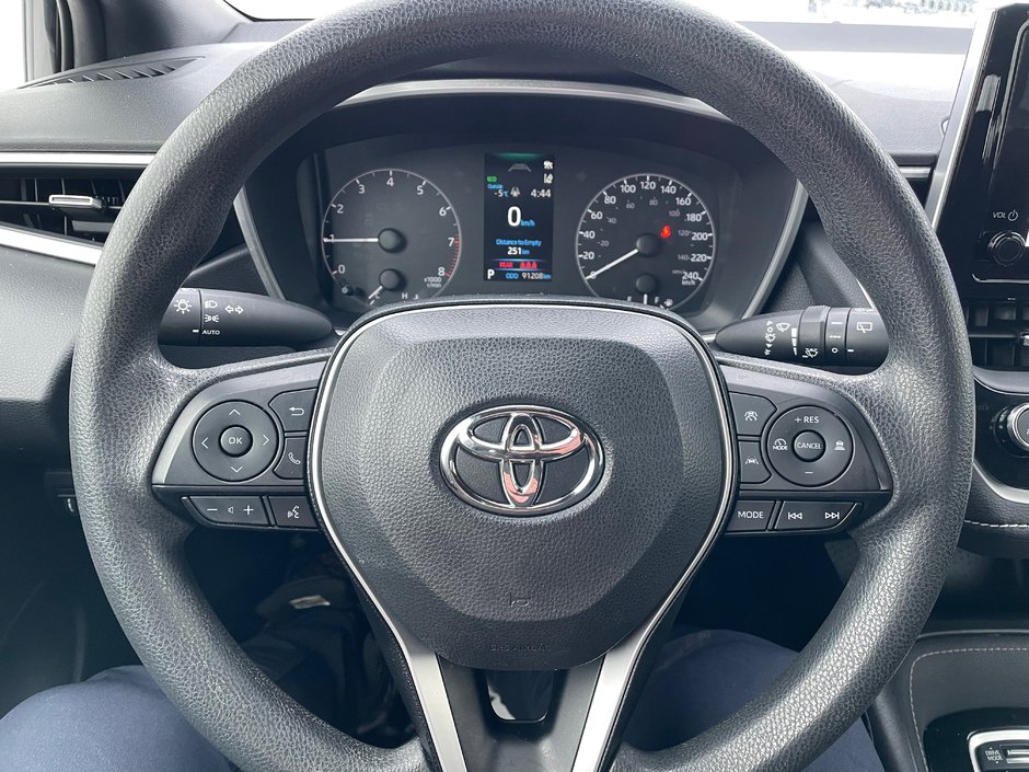 2023 Toyota Corolla Hatchback 5DR HB CVT-11