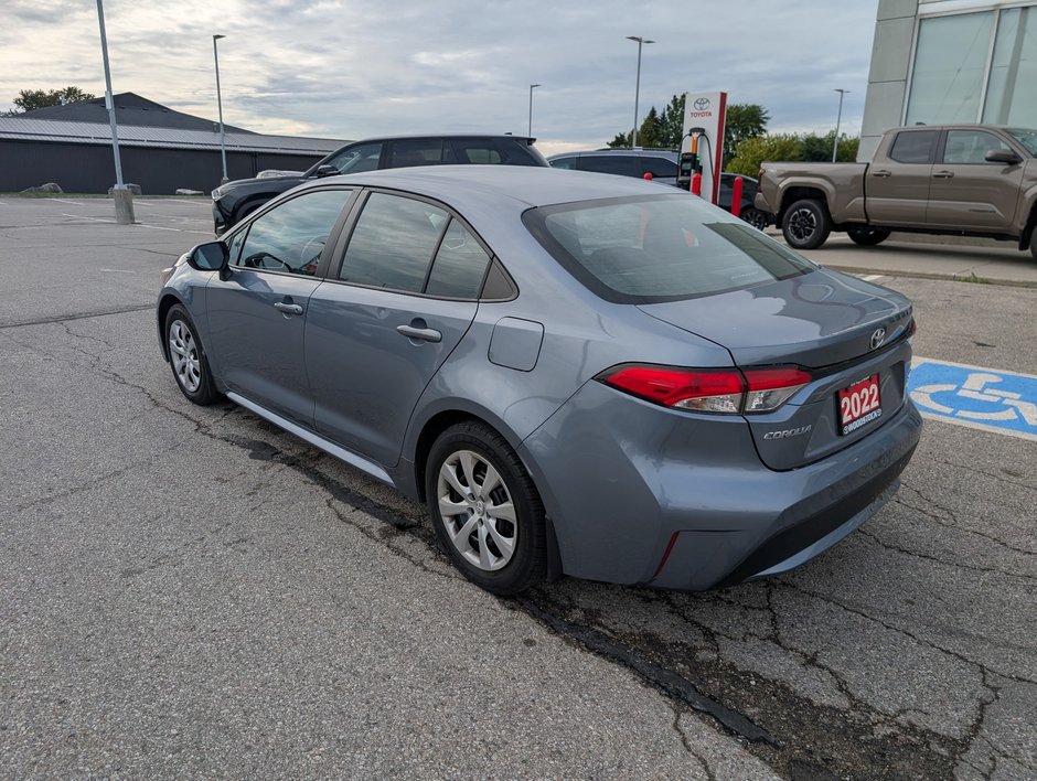 2022 Toyota Corolla LE-2