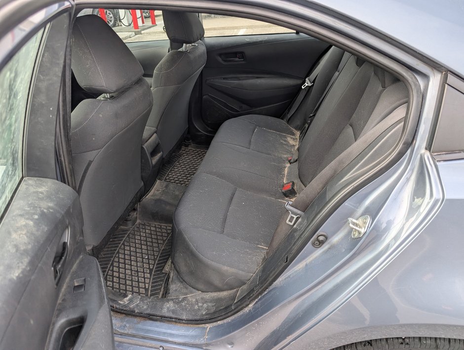 2022 Toyota Corolla LE-12
