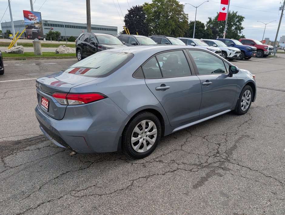 2022 Toyota Corolla LE-4