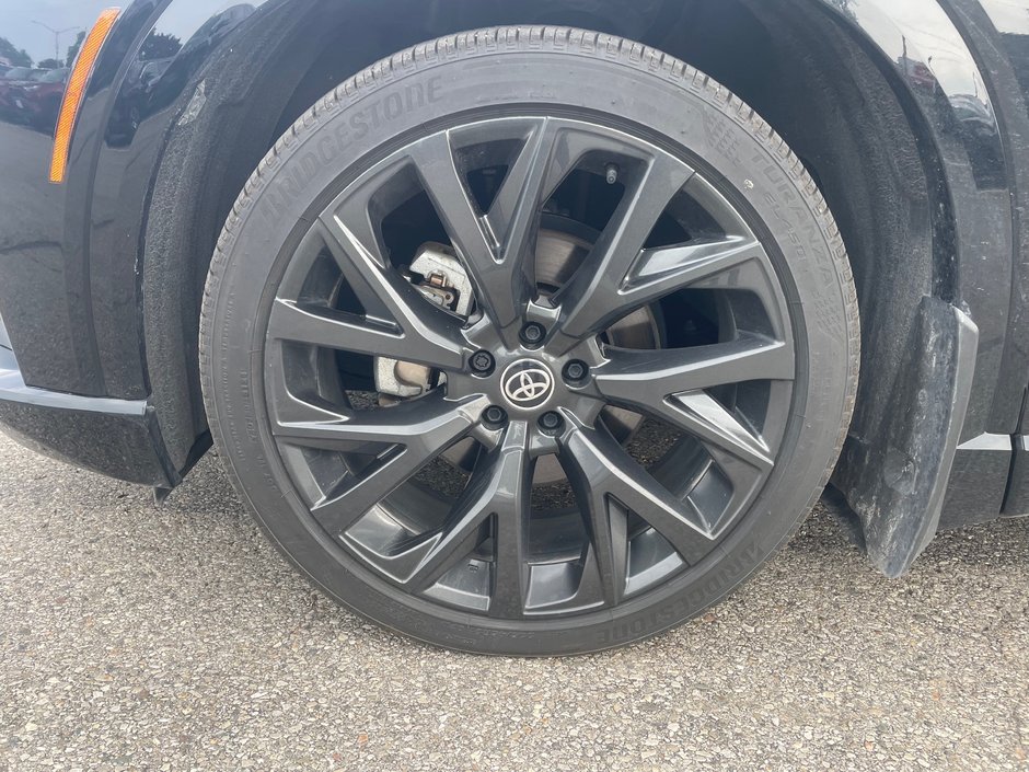 2025 Toyota Crown Signia Limited-4