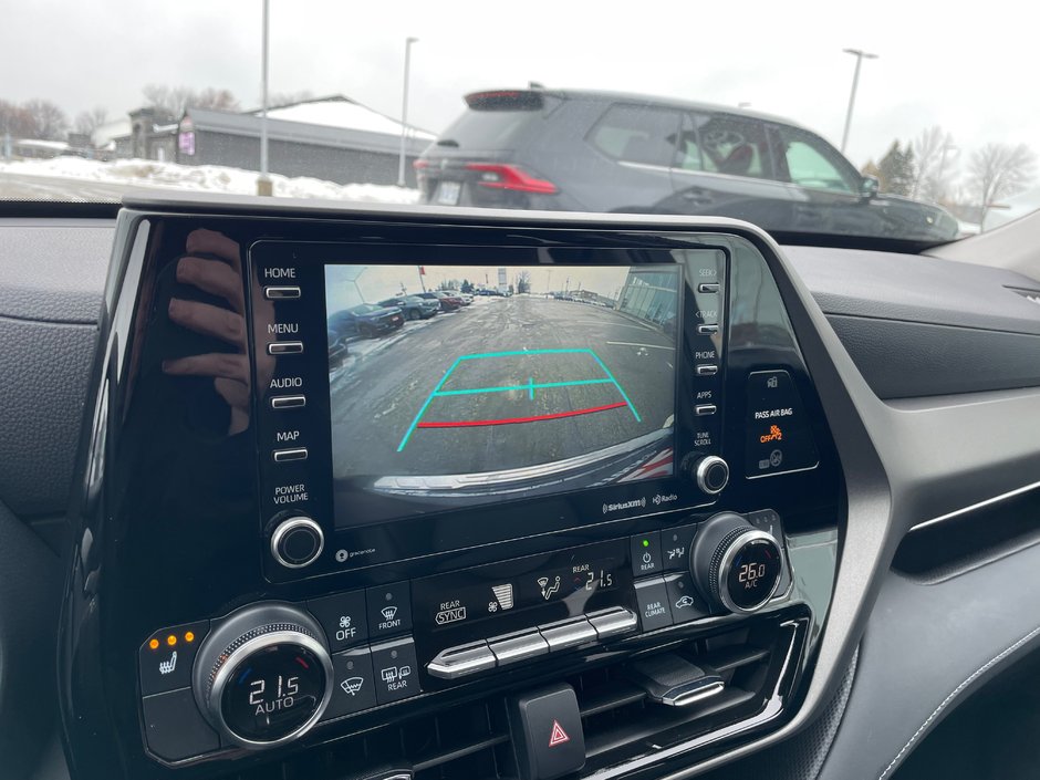 2022 Toyota Highlander XLE-14