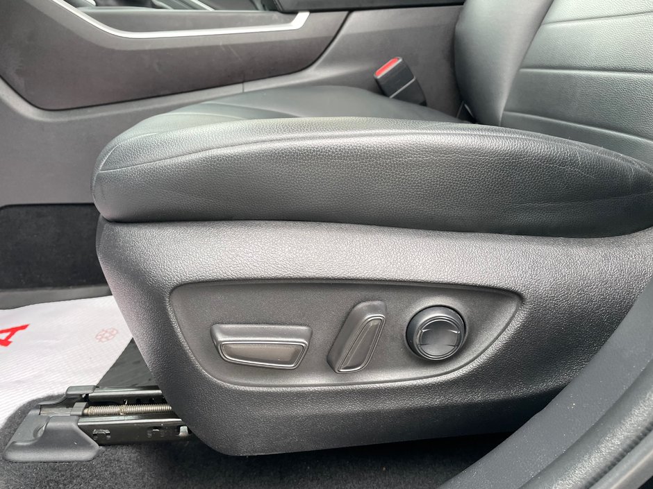 2022 Toyota Highlander XLE-7