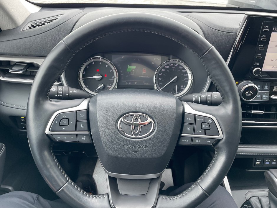 2022 Toyota Highlander XLE-10