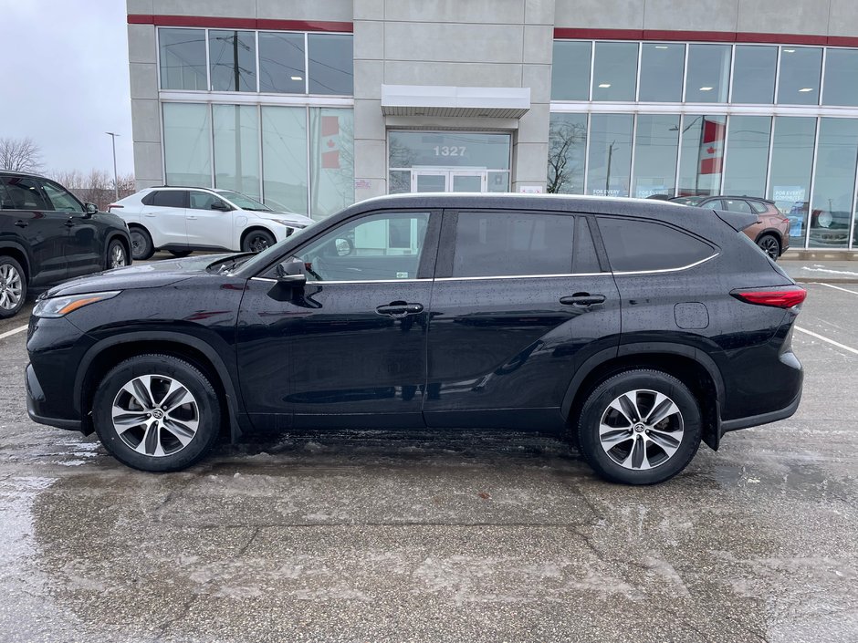 2022 Toyota Highlander XLE-1