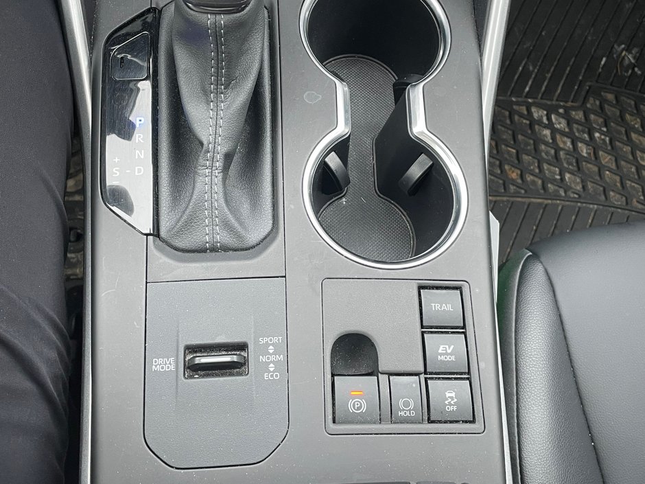 2024 Toyota Highlander Hybrid XLE-15