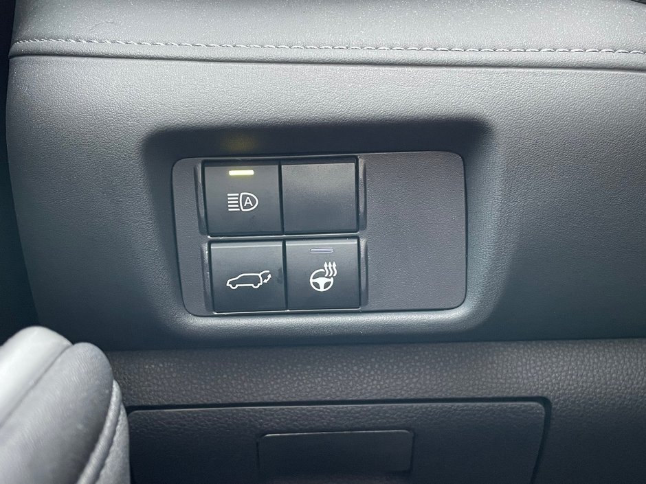 2024 Toyota Highlander Hybrid XLE-9