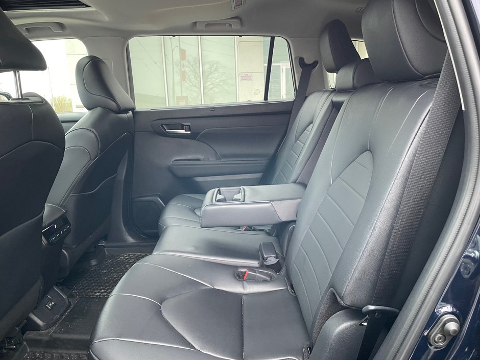 2024 Toyota Highlander Hybrid XLE-17
