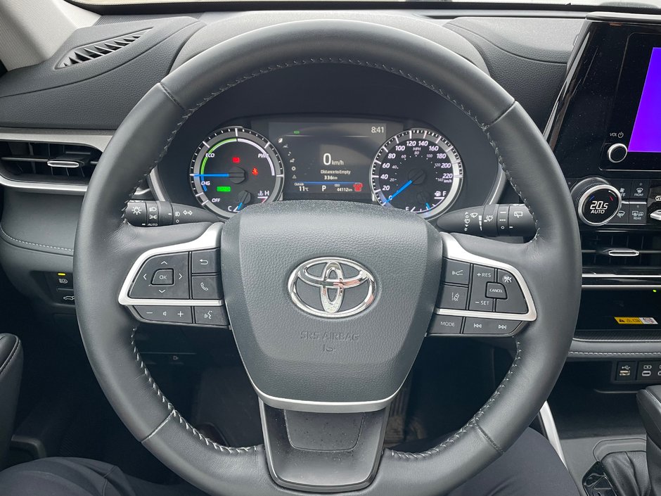 2024 Toyota Highlander Hybrid XLE-10