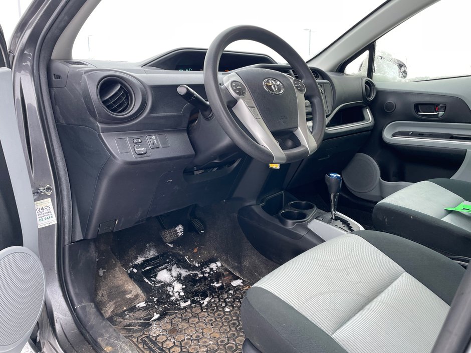 2014 Toyota Prius c 5DR HB-6