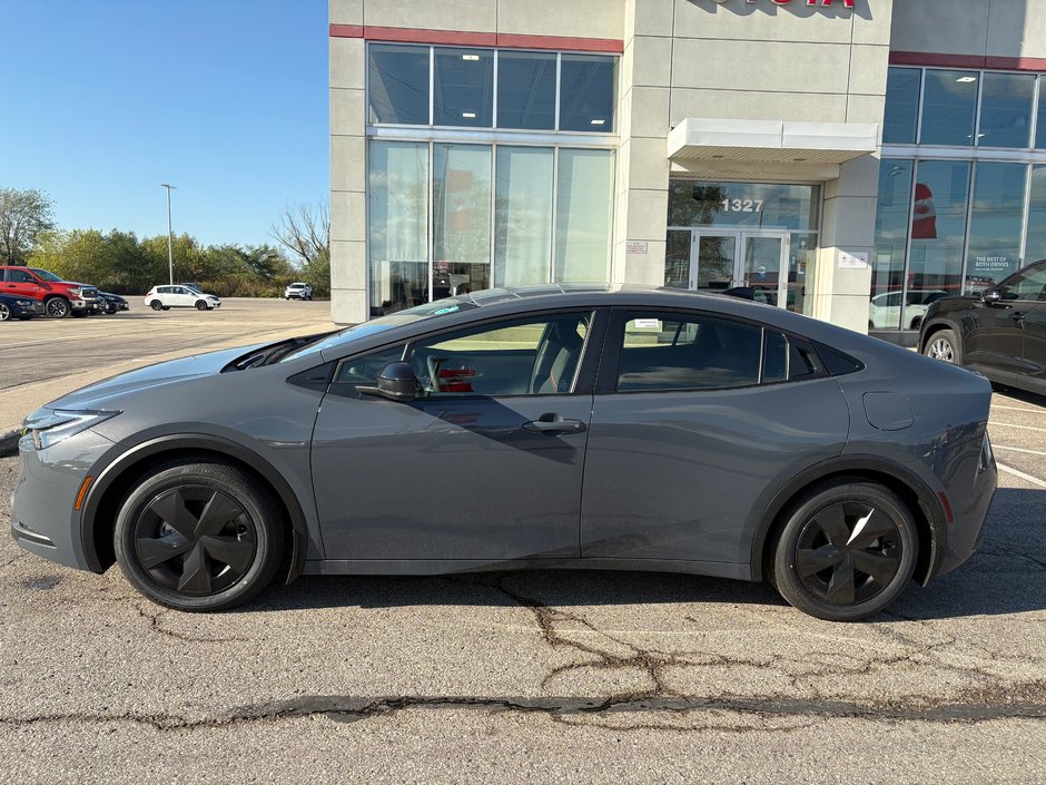 2026 Toyota Prius Plug-In Hybrid SE-1