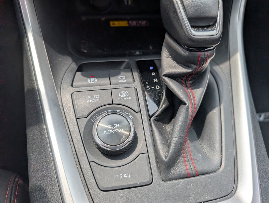 2024 Toyota RAV4 Prime XSE-10