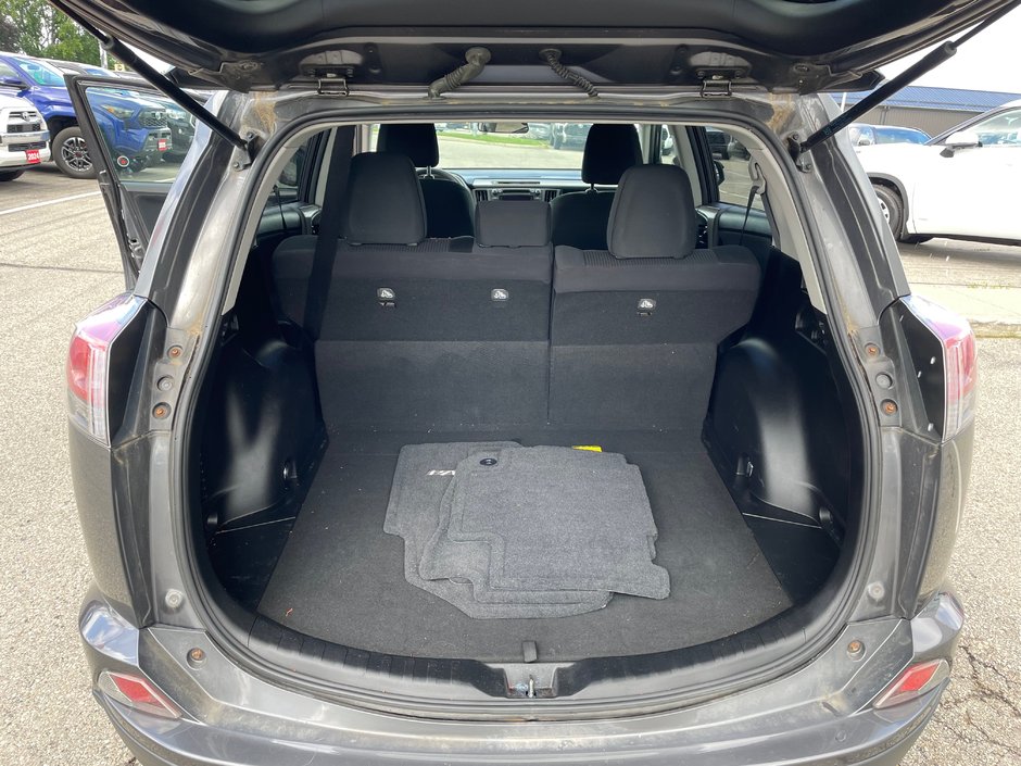 2016 Toyota RAV4 LE-11