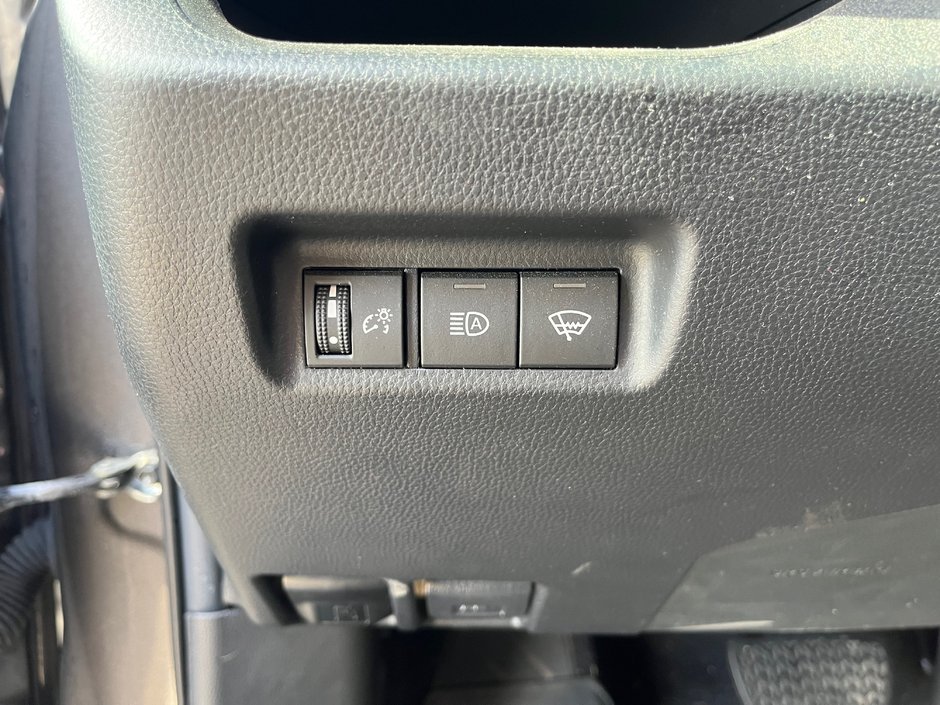 2022 Toyota RAV4 LE-9