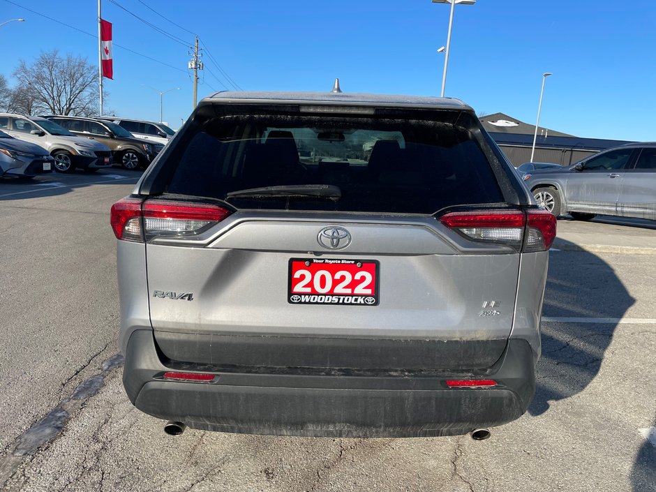 2022 Toyota RAV4 LE-2