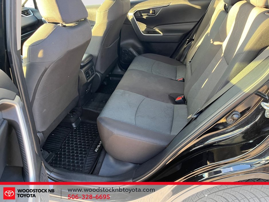 2023 Toyota RAV4 LE-11