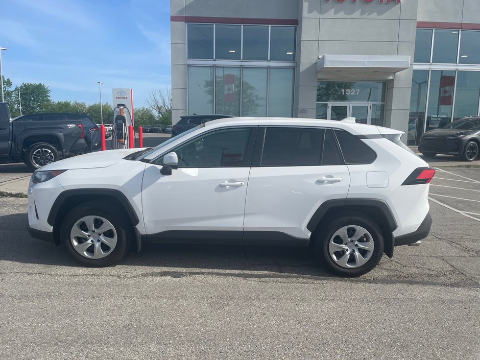 2023 Toyota RAV4 LE-1