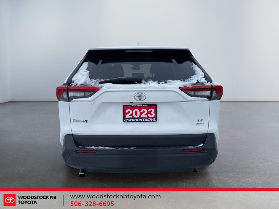 2023 Toyota RAV4 LE-2