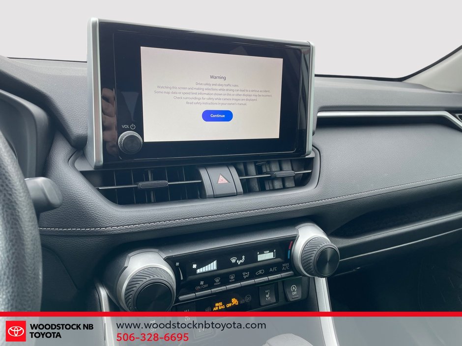 2023 Toyota RAV4 LE-10