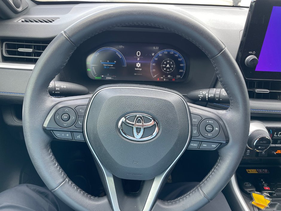 2023 Toyota RAV4 Hybrid XSE-13