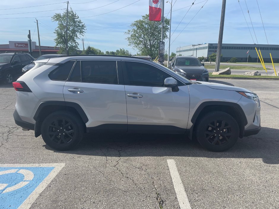 2024 Toyota RAV4 XLE-2