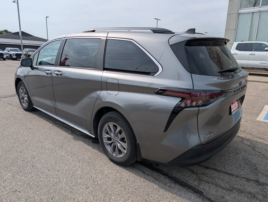 2026 Toyota Sienna XLE-6