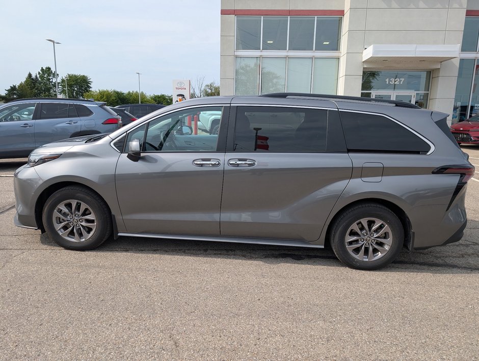 2026 Toyota Sienna XLE-7