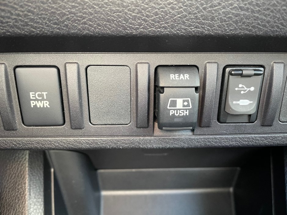 2018 Toyota Tacoma TRD Off Road-16