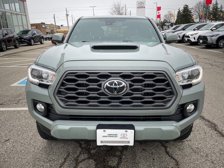 2022 Toyota Tacoma 4WD DBL AT-4