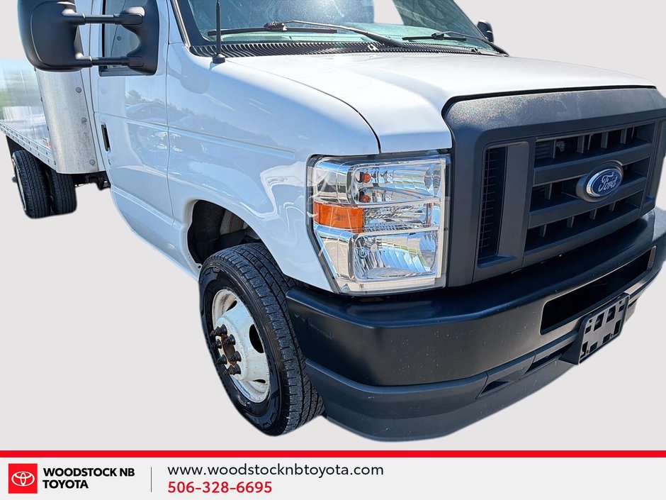 Ford E-Series Cutaway  2024-3