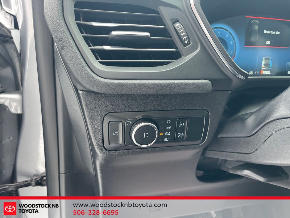 2024 Ford Escape Platinum-9