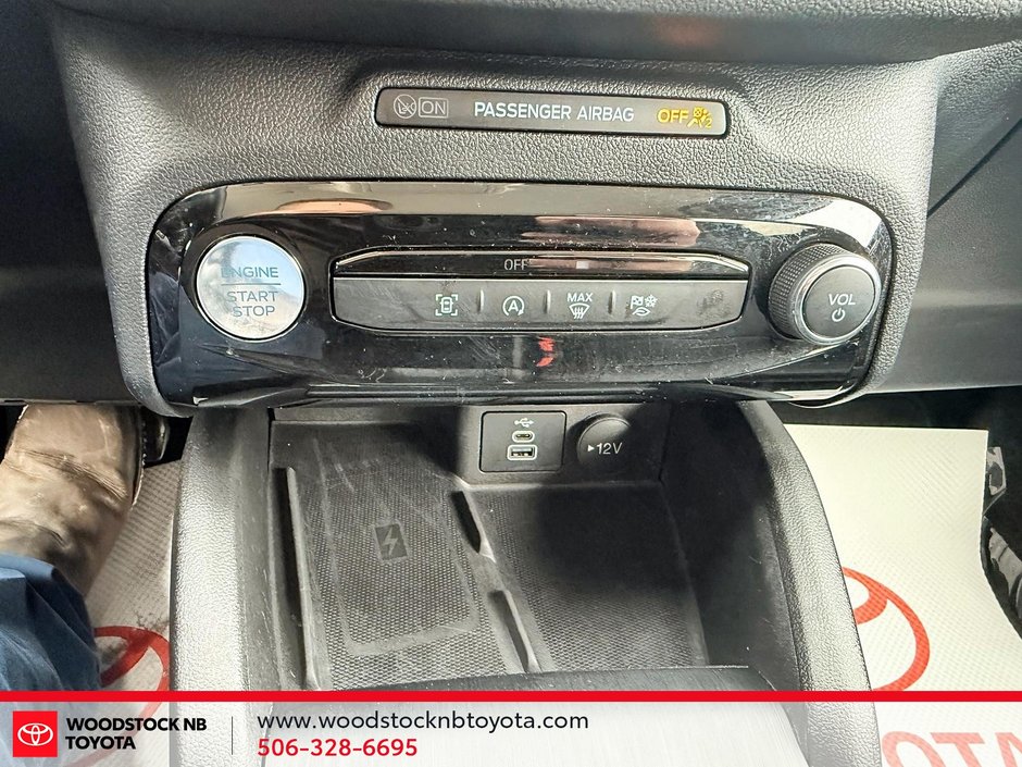Ford Escape Platinum 2025-16