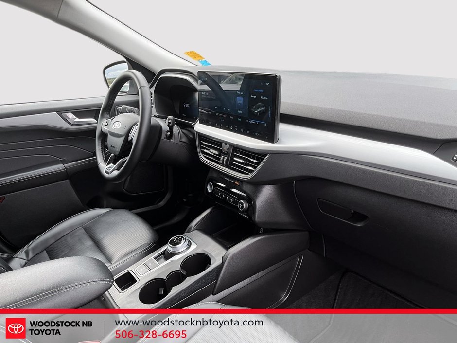 2025 Ford Escape Platinum-15