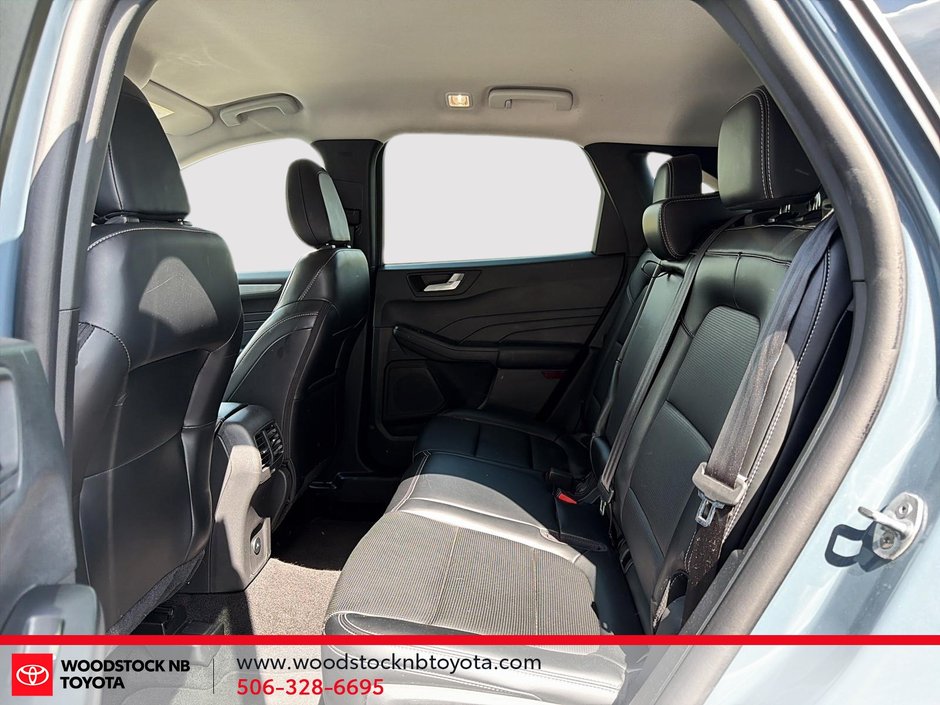 Ford Escape Platinum 2025-10