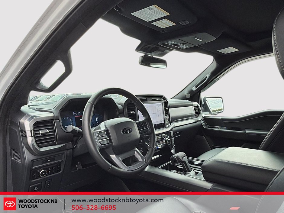 Ford F-150 LARIAT 2025-19