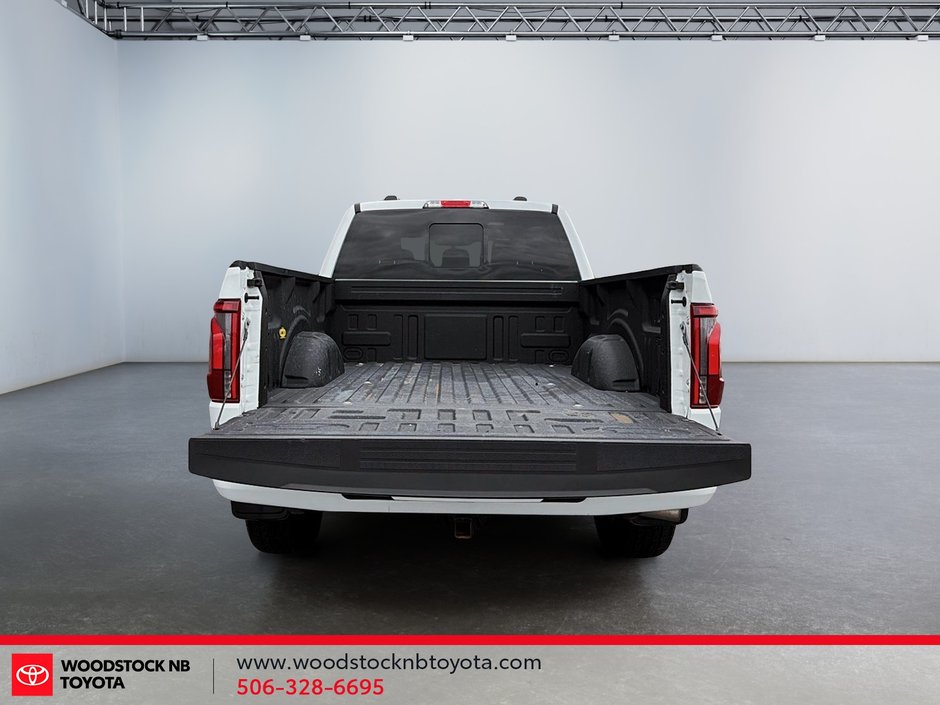 Ford F-150 LARIAT 2025-22