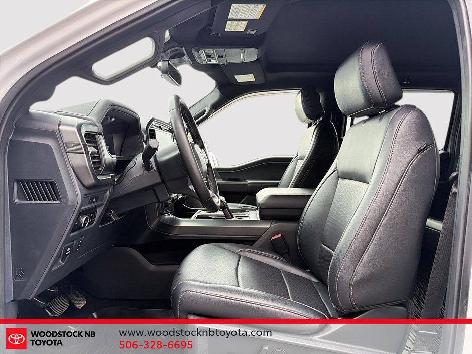 Ford F-150 LARIAT 2025-8