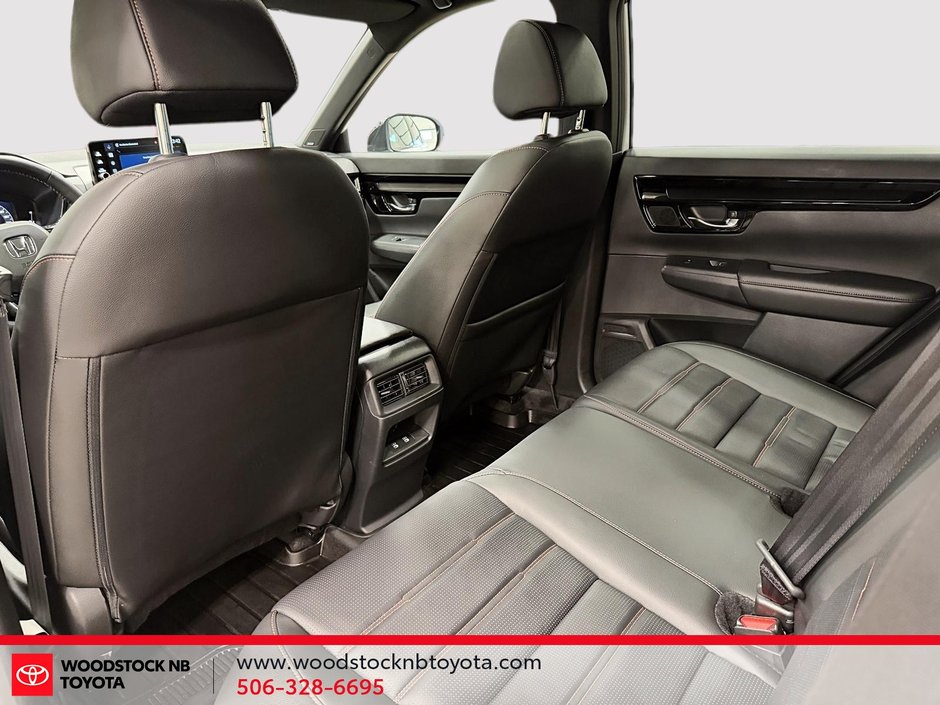 2026 Honda CR-V Hybrid Touring-15