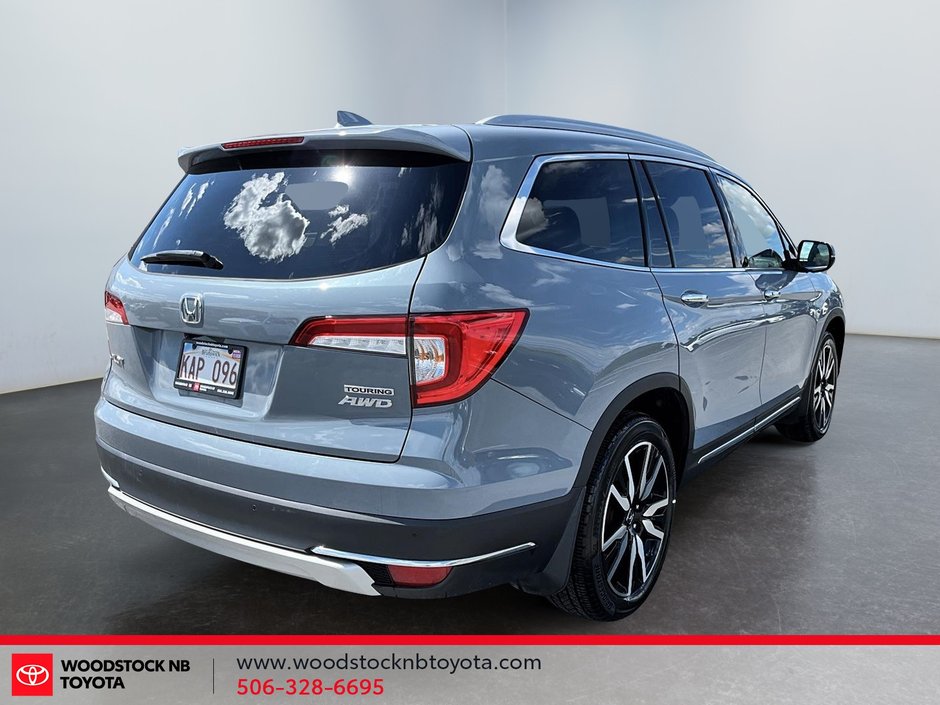 2022 Honda Pilot Touring 7-Passenger-5