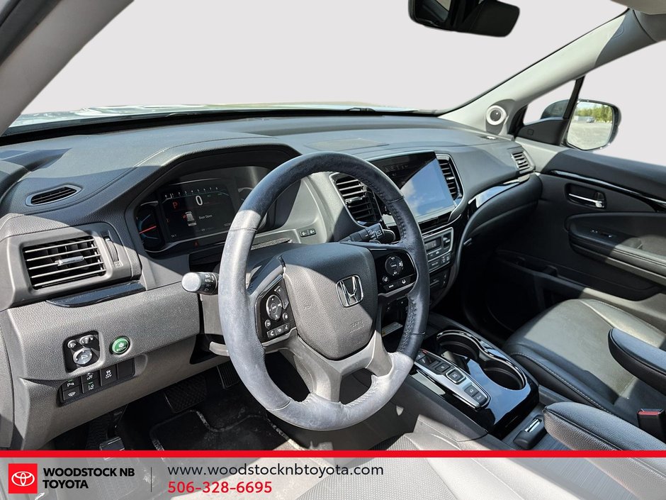 2022 Honda Pilot Touring 7-Passenger-7
