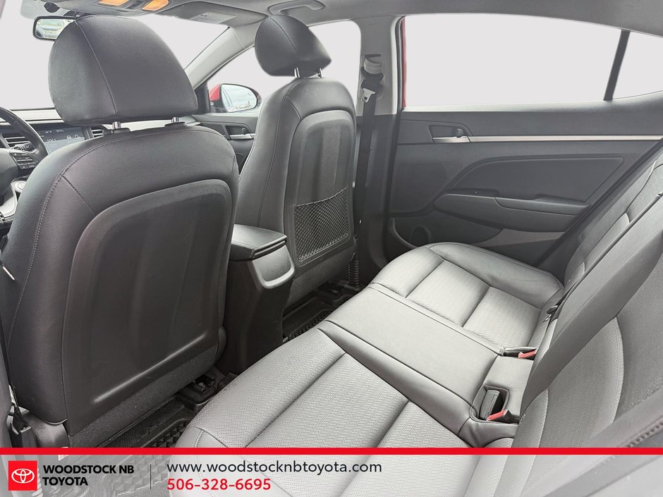 2019 Hyundai Elantra Luxury-14