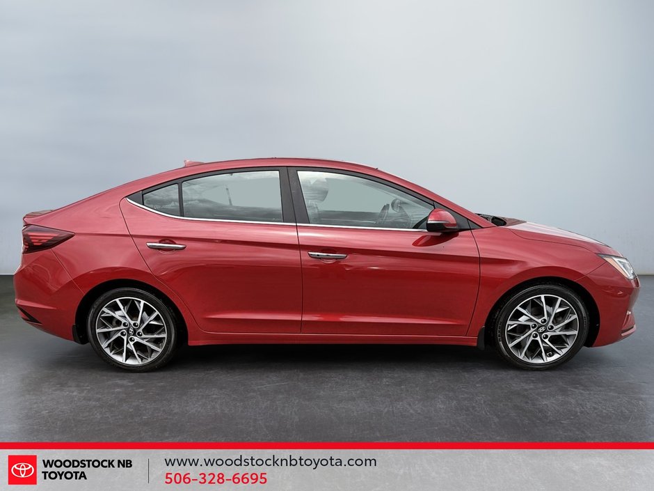 2019 Hyundai Elantra Luxury-4