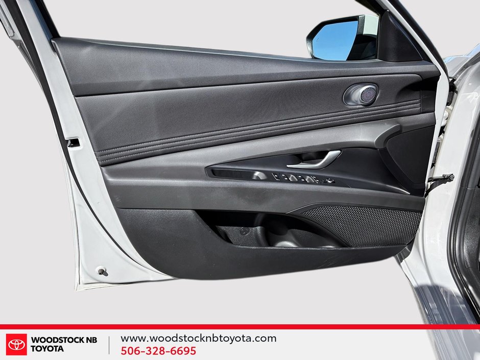2024 Hyundai Elantra Preferred-18