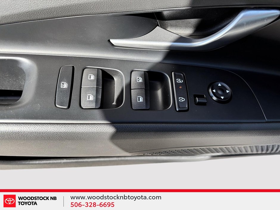 2024 Hyundai Elantra Preferred-19