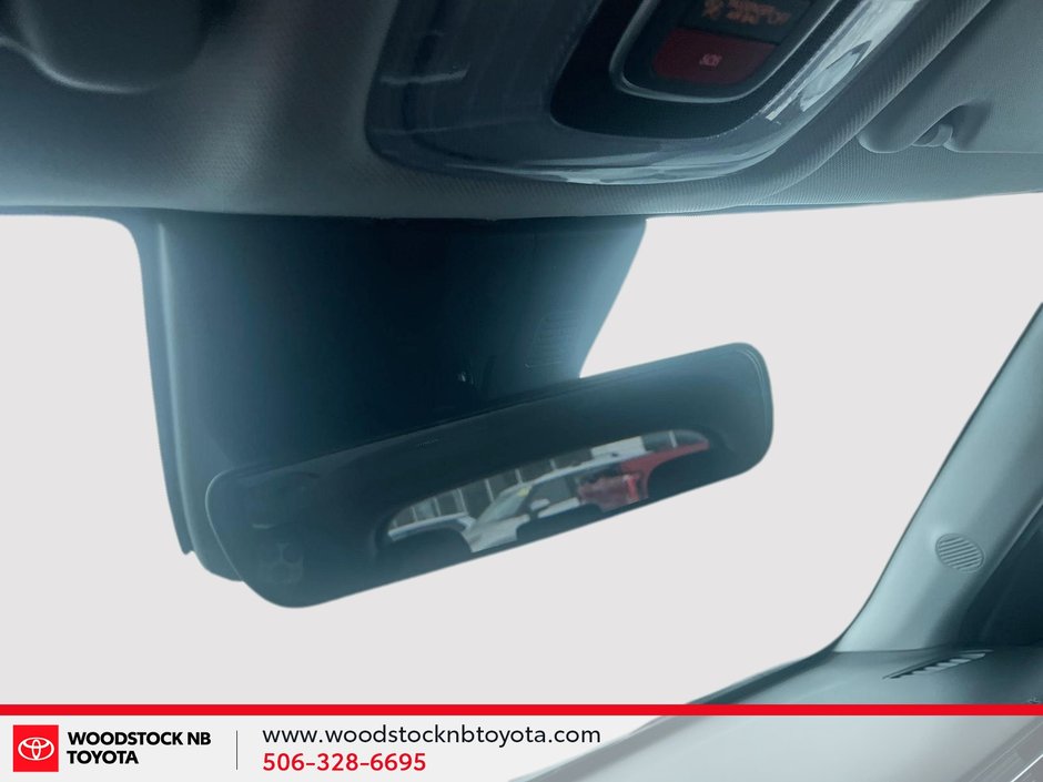 2025 Hyundai Kona Preferred-13