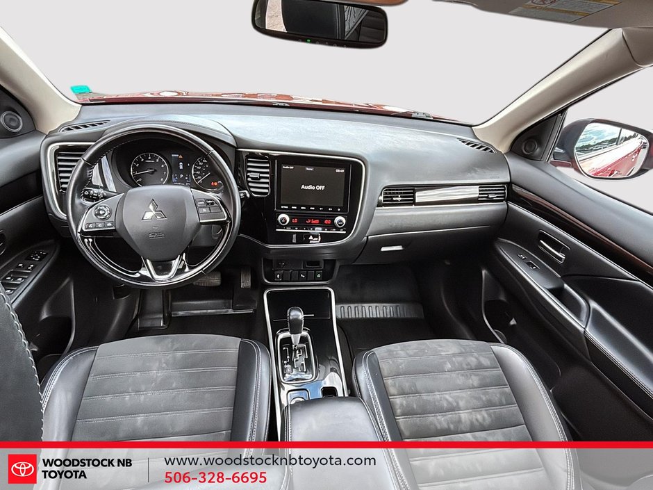 Mitsubishi Outlander ES 2020-10