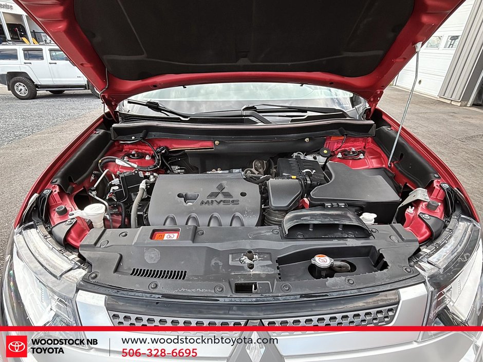 Mitsubishi Outlander ES 2020-7