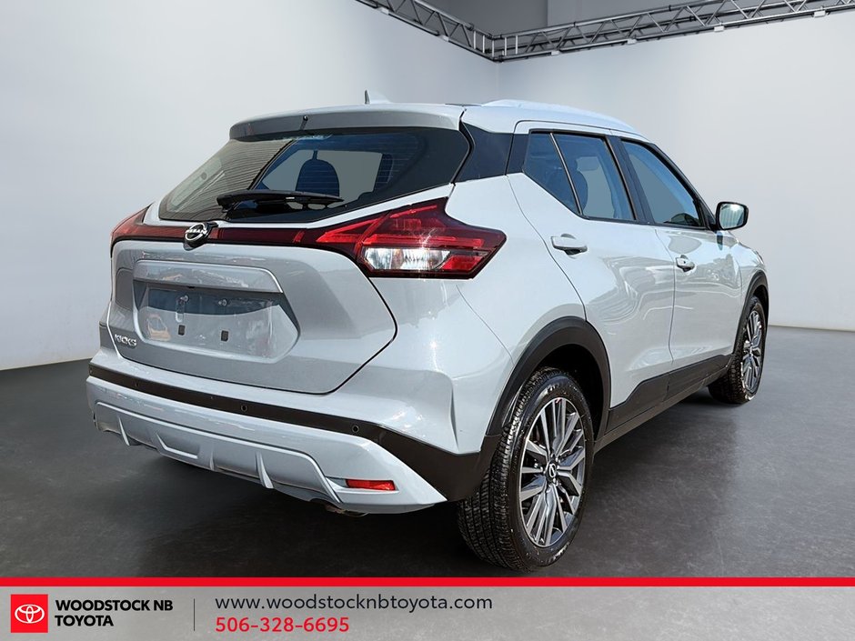 Nissan Kicks Play SV 2025-5