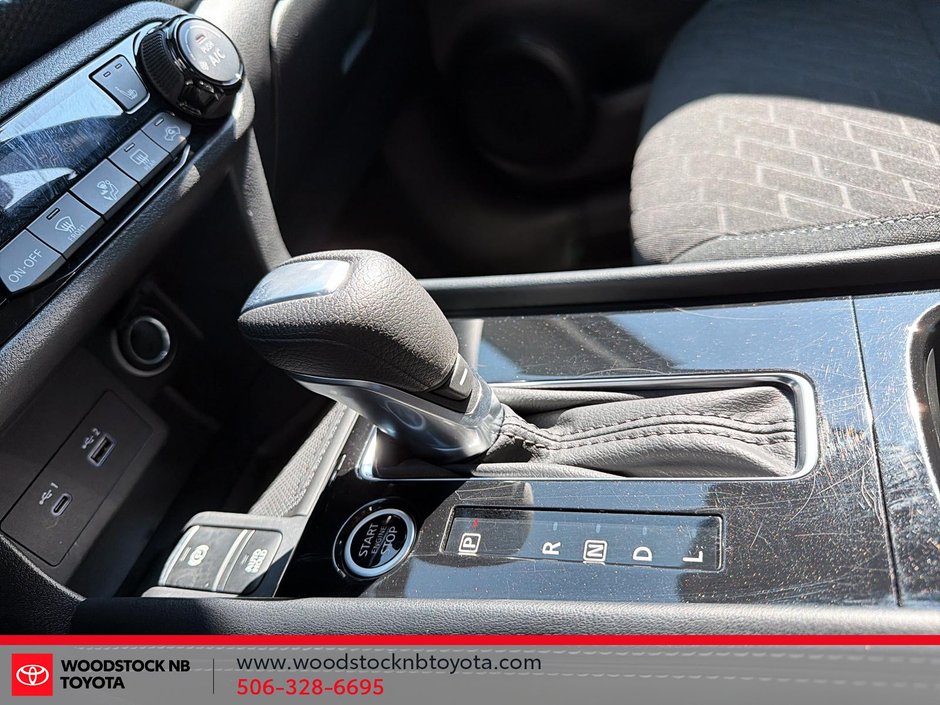 Nissan Kicks Play SV 2025-24